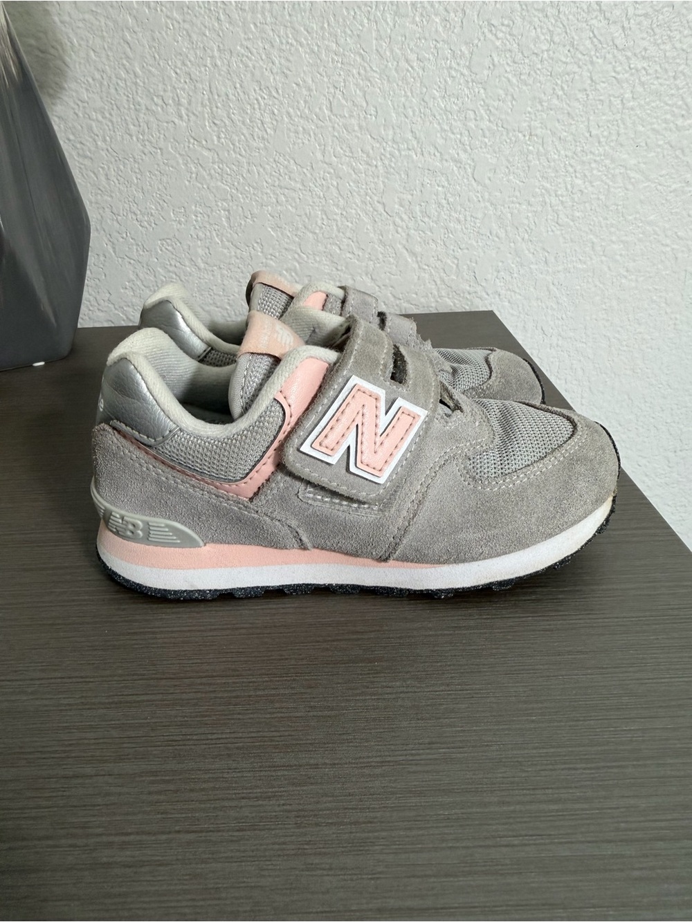 New Balance Kids Gray and Pink Hook-and-Loop Sneakers - Picture 1 of 6